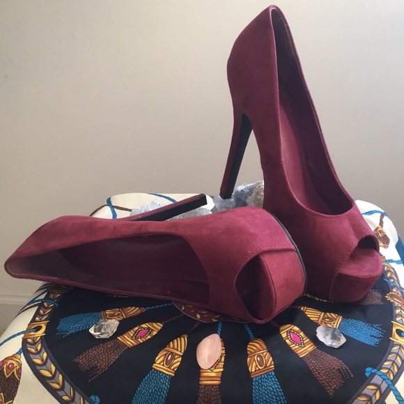 Forever 21 Velvet Pump, Open-toe - Picture 6 of 8